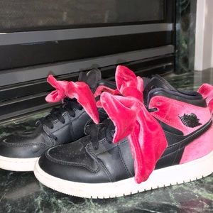 Jordan 1 (Grade School)